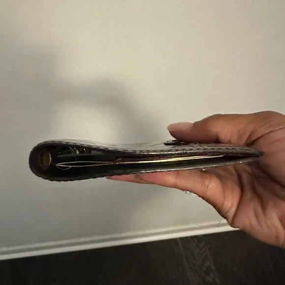 Louis Vuitton Glossy Black Monogram Card Holder - Picture 5 of 9